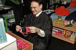 Justice Alito brands the garment's owner an <i>Amicus curiae</i>, or, "friend of the court."